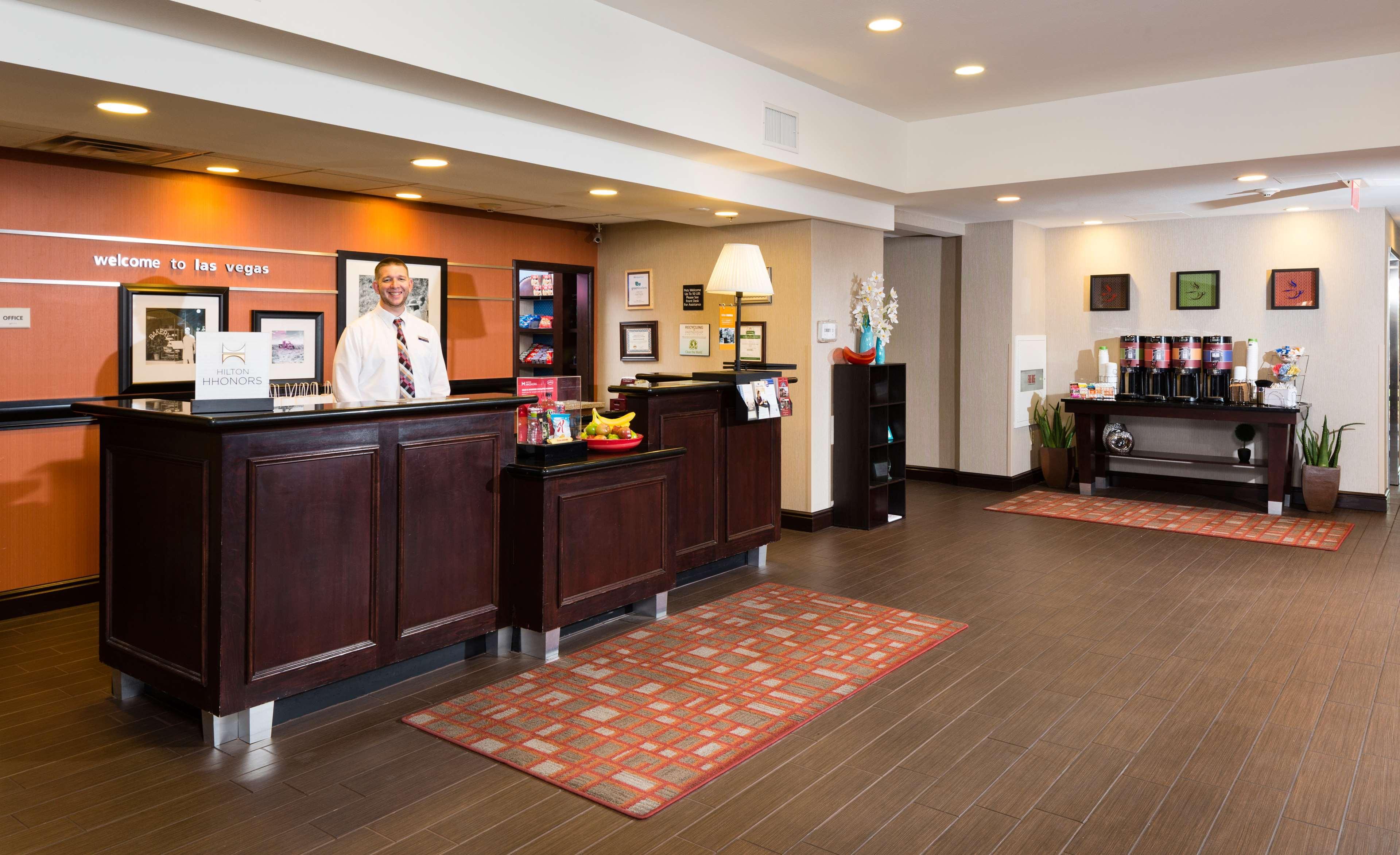 Hampton Inn & Suites Las Vegas South Esterno foto